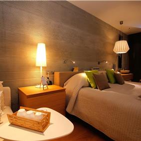 11 Bedroom Villa with Outdoor Pool and Indoor Penthouse Pool near Pula, sleeps 22-26